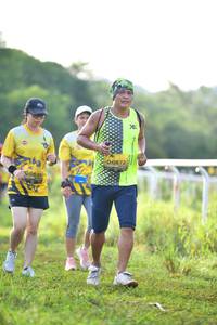 BIB: 0872, 0639
                            <button type="button" onclick="openModal(5139578)" class="btn btn-primary btn-sm float-right btn-popup" data-toggle="modal" data-target=".modal-high-quality">
                        <i class="fas fa-shopping-cart"></i> Add to Cart
                    </button>
                                            <button type="button" onclick="isThisMe(5139578, true)" class="btn btn-success btn-sm float-right btn-popup btn-isme hidden" data-toggle="tooltip" data-placement="bottom" title="นี่คือรูปของคุณใช่ไหม คลิกที่นี่เพื่อเอาเข้าอัลบั้ม">
                        <i class="fas fa-plus"></i> Add to album
                    </button>
                    <button type="button" onclick="isThisMe(5139578, false)" class="btn btn-warning btn-sm float-right btn-popup btn-isnotme hidden">
                        <i class="fas fa-ban"></i> Remove from album
                    </button>