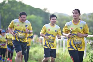 BIB: 0334, 0390, 1104, 
                            <button type="button" onclick="openModal(5133582)" class="btn btn-primary btn-sm float-right btn-popup" data-toggle="modal" data-target=".modal-high-quality">
                        <i class="fas fa-shopping-cart"></i> Add to Cart
                    </button>
                                            <button type="button" onclick="isThisMe(5133582, true)" class="btn btn-success btn-sm float-right btn-popup btn-isme hidden" data-toggle="tooltip" data-placement="bottom" title="นี่คือรูปของคุณใช่ไหม คลิกที่นี่เพื่อเอาเข้าอัลบั้ม">
                        <i class="fas fa-plus"></i> Add to album
                    </button>
                    <button type="button" onclick="isThisMe(5133582, false)" class="btn btn-warning btn-sm float-right btn-popup btn-isnotme hidden">
                        <i class="fas fa-ban"></i> Remove from album
                    </button>