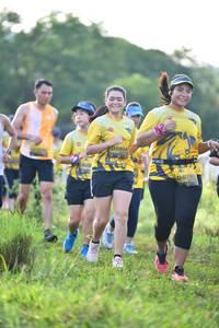 BIB: 0904, 0791
                            <button type="button" onclick="openModal(5139536)" class="btn btn-primary btn-sm float-right btn-popup" data-toggle="modal" data-target=".modal-high-quality">
                        <i class="fas fa-shopping-cart"></i> Add to Cart
                    </button>
                                            <button type="button" onclick="isThisMe(5139536, true)" class="btn btn-success btn-sm float-right btn-popup btn-isme hidden" data-toggle="tooltip" data-placement="bottom" title="นี่คือรูปของคุณใช่ไหม คลิกที่นี่เพื่อเอาเข้าอัลบั้ม">
                        <i class="fas fa-plus"></i> Add to album
                    </button>
                    <button type="button" onclick="isThisMe(5139536, false)" class="btn btn-warning btn-sm float-right btn-popup btn-isnotme hidden">
                        <i class="fas fa-ban"></i> Remove from album
                    </button>