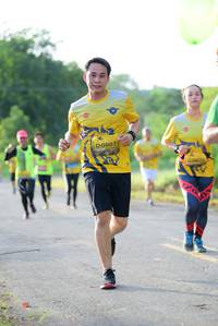 BIB: 0887, 0675
                            <button type="button" onclick="openModal(4893793)" class="btn btn-primary btn-sm float-right btn-popup" data-toggle="modal" data-target=".modal-high-quality">
                        <i class="fas fa-shopping-cart"></i> Add to Cart
                    </button>
                                            <button type="button" onclick="isThisMe(4893793, true)" class="btn btn-success btn-sm float-right btn-popup btn-isme hidden" data-toggle="tooltip" data-placement="bottom" title="นี่คือรูปของคุณใช่ไหม คลิกที่นี่เพื่อเอาเข้าอัลบั้ม">
                        <i class="fas fa-plus"></i> Add to album
                    </button>
                    <button type="button" onclick="isThisMe(4893793, false)" class="btn btn-warning btn-sm float-right btn-popup btn-isnotme hidden">
                        <i class="fas fa-ban"></i> Remove from album
                    </button>