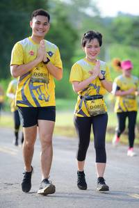 BIB: 0816, 0817
                            <button type="button" onclick="openModal(4908812)" class="btn btn-primary btn-sm float-right btn-popup" data-toggle="modal" data-target=".modal-high-quality">
                        <i class="fas fa-shopping-cart"></i> Add to Cart
                    </button>
                                            <button type="button" onclick="isThisMe(4908812, true)" class="btn btn-success btn-sm float-right btn-popup btn-isme hidden" data-toggle="tooltip" data-placement="bottom" title="นี่คือรูปของคุณใช่ไหม คลิกที่นี่เพื่อเอาเข้าอัลบั้ม">
                        <i class="fas fa-plus"></i> Add to album
                    </button>
                    <button type="button" onclick="isThisMe(4908812, false)" class="btn btn-warning btn-sm float-right btn-popup btn-isnotme hidden">
                        <i class="fas fa-ban"></i> Remove from album
                    </button>