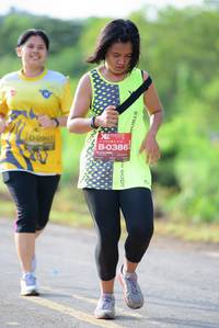 BIB: 0907, 0386
                            <button type="button" onclick="openModal(4924681)" class="btn btn-primary btn-sm float-right btn-popup" data-toggle="modal" data-target=".modal-high-quality">
                        <i class="fas fa-shopping-cart"></i> Add to Cart
                    </button>
                                            <button type="button" onclick="isThisMe(4924681, true)" class="btn btn-success btn-sm float-right btn-popup btn-isme hidden" data-toggle="tooltip" data-placement="bottom" title="นี่คือรูปของคุณใช่ไหม คลิกที่นี่เพื่อเอาเข้าอัลบั้ม">
                        <i class="fas fa-plus"></i> Add to album
                    </button>
                    <button type="button" onclick="isThisMe(4924681, false)" class="btn btn-warning btn-sm float-right btn-popup btn-isnotme hidden">
                        <i class="fas fa-ban"></i> Remove from album
                    </button>
