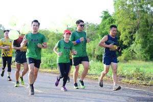 BIB: 
                            <button type="button" onclick="openModal(4884541)" class="btn btn-primary btn-sm float-right btn-popup" data-toggle="modal" data-target=".modal-high-quality">
                        <i class="fas fa-shopping-cart"></i> Add to Cart
                    </button>
                                            <button type="button" onclick="isThisMe(4884541, true)" class="btn btn-success btn-sm float-right btn-popup btn-isme hidden" data-toggle="tooltip" data-placement="bottom" title="นี่คือรูปของคุณใช่ไหม คลิกที่นี่เพื่อเอาเข้าอัลบั้ม">
                        <i class="fas fa-plus"></i> Add to album
                    </button>
                    <button type="button" onclick="isThisMe(4884541, false)" class="btn btn-warning btn-sm float-right btn-popup btn-isnotme hidden">
                        <i class="fas fa-ban"></i> Remove from album
                    </button>