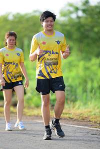 BIB: 0233, 
                            <button type="button" onclick="openModal(4899151)" class="btn btn-primary btn-sm float-right btn-popup" data-toggle="modal" data-target=".modal-high-quality">
                        <i class="fas fa-shopping-cart"></i> Add to Cart
                    </button>
                                            <button type="button" onclick="isThisMe(4899151, true)" class="btn btn-success btn-sm float-right btn-popup btn-isme hidden" data-toggle="tooltip" data-placement="bottom" title="นี่คือรูปของคุณใช่ไหม คลิกที่นี่เพื่อเอาเข้าอัลบั้ม">
                        <i class="fas fa-plus"></i> Add to album
                    </button>
                    <button type="button" onclick="isThisMe(4899151, false)" class="btn btn-warning btn-sm float-right btn-popup btn-isnotme hidden">
                        <i class="fas fa-ban"></i> Remove from album
                    </button>