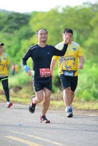 BIB: 0995, 0198
                            <button type="button" onclick="openModal(4923497)" class="btn btn-primary btn-sm float-right btn-popup" data-toggle="modal" data-target=".modal-high-quality">
                        <i class="fas fa-shopping-cart"></i> Add to Cart
                    </button>
                                            <button type="button" onclick="isThisMe(4923497, true)" class="btn btn-success btn-sm float-right btn-popup btn-isme hidden" data-toggle="tooltip" data-placement="bottom" title="นี่คือรูปของคุณใช่ไหม คลิกที่นี่เพื่อเอาเข้าอัลบั้ม">
                        <i class="fas fa-plus"></i> Add to album
                    </button>
                    <button type="button" onclick="isThisMe(4923497, false)" class="btn btn-warning btn-sm float-right btn-popup btn-isnotme hidden">
                        <i class="fas fa-ban"></i> Remove from album
                    </button>