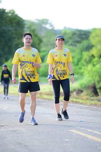 BIB: 0898, 0896
                            <button type="button" onclick="openModal(4914713)" class="btn btn-primary btn-sm float-right btn-popup" data-toggle="modal" data-target=".modal-high-quality">
                        <i class="fas fa-shopping-cart"></i> Add to Cart
                    </button>
                                            <button type="button" onclick="isThisMe(4914713, true)" class="btn btn-success btn-sm float-right btn-popup btn-isme hidden" data-toggle="tooltip" data-placement="bottom" title="นี่คือรูปของคุณใช่ไหม คลิกที่นี่เพื่อเอาเข้าอัลบั้ม">
                        <i class="fas fa-plus"></i> Add to album
                    </button>
                    <button type="button" onclick="isThisMe(4914713, false)" class="btn btn-warning btn-sm float-right btn-popup btn-isnotme hidden">
                        <i class="fas fa-ban"></i> Remove from album
                    </button>