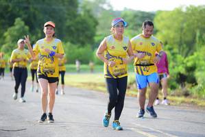 BIB: 0112, 0305
                            <button type="button" onclick="openModal(4900218)" class="btn btn-primary btn-sm float-right btn-popup" data-toggle="modal" data-target=".modal-high-quality">
                        <i class="fas fa-shopping-cart"></i> Add to Cart
                    </button>
                                            <button type="button" onclick="isThisMe(4900218, true)" class="btn btn-success btn-sm float-right btn-popup btn-isme hidden" data-toggle="tooltip" data-placement="bottom" title="นี่คือรูปของคุณใช่ไหม คลิกที่นี่เพื่อเอาเข้าอัลบั้ม">
                        <i class="fas fa-plus"></i> Add to album
                    </button>
                    <button type="button" onclick="isThisMe(4900218, false)" class="btn btn-warning btn-sm float-right btn-popup btn-isnotme hidden">
                        <i class="fas fa-ban"></i> Remove from album
                    </button>