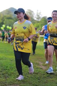 BIB: 1033, 0111, 
                            <button type="button" onclick="openModal(4969458)" class="btn btn-primary btn-sm float-right btn-popup" data-toggle="modal" data-target=".modal-high-quality">
                        <i class="fas fa-shopping-cart"></i> Add to Cart
                    </button>
                                            <button type="button" onclick="isThisMe(4969458, true)" class="btn btn-success btn-sm float-right btn-popup btn-isme hidden" data-toggle="tooltip" data-placement="bottom" title="นี่คือรูปของคุณใช่ไหม คลิกที่นี่เพื่อเอาเข้าอัลบั้ม">
                        <i class="fas fa-plus"></i> Add to album
                    </button>
                    <button type="button" onclick="isThisMe(4969458, false)" class="btn btn-warning btn-sm float-right btn-popup btn-isnotme hidden">
                        <i class="fas fa-ban"></i> Remove from album
                    </button>