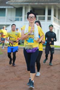 BIB: 0345
                            <button type="button" onclick="openModal(4960852)" class="btn btn-primary btn-sm float-right btn-popup" data-toggle="modal" data-target=".modal-high-quality">
                        <i class="fas fa-shopping-cart"></i> Add to Cart
                    </button>
                                            <button type="button" onclick="isThisMe(4960852, true)" class="btn btn-success btn-sm float-right btn-popup btn-isme hidden" data-toggle="tooltip" data-placement="bottom" title="นี่คือรูปของคุณใช่ไหม คลิกที่นี่เพื่อเอาเข้าอัลบั้ม">
                        <i class="fas fa-plus"></i> Add to album
                    </button>
                    <button type="button" onclick="isThisMe(4960852, false)" class="btn btn-warning btn-sm float-right btn-popup btn-isnotme hidden">
                        <i class="fas fa-ban"></i> Remove from album
                    </button>