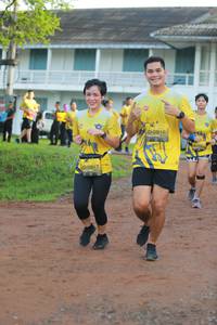 BIB: 0816, 0817
                            <button type="button" onclick="openModal(4951965)" class="btn btn-primary btn-sm float-right btn-popup" data-toggle="modal" data-target=".modal-high-quality">
                        <i class="fas fa-shopping-cart"></i> Add to Cart
                    </button>
                                            <button type="button" onclick="isThisMe(4951965, true)" class="btn btn-success btn-sm float-right btn-popup btn-isme hidden" data-toggle="tooltip" data-placement="bottom" title="นี่คือรูปของคุณใช่ไหม คลิกที่นี่เพื่อเอาเข้าอัลบั้ม">
                        <i class="fas fa-plus"></i> Add to album
                    </button>
                    <button type="button" onclick="isThisMe(4951965, false)" class="btn btn-warning btn-sm float-right btn-popup btn-isnotme hidden">
                        <i class="fas fa-ban"></i> Remove from album
                    </button>