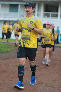 BIB: 1153
                            <button type="button" onclick="openModal(4941410)" class="btn btn-primary btn-sm float-right btn-popup" data-toggle="modal" data-target=".modal-high-quality">
                        <i class="fas fa-shopping-cart"></i> Add to Cart
                    </button>
                                            <button type="button" onclick="isThisMe(4941410, true)" class="btn btn-success btn-sm float-right btn-popup btn-isme hidden" data-toggle="tooltip" data-placement="bottom" title="นี่คือรูปของคุณใช่ไหม คลิกที่นี่เพื่อเอาเข้าอัลบั้ม">
                        <i class="fas fa-plus"></i> Add to album
                    </button>
                    <button type="button" onclick="isThisMe(4941410, false)" class="btn btn-warning btn-sm float-right btn-popup btn-isnotme hidden">
                        <i class="fas fa-ban"></i> Remove from album
                    </button>