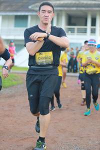 BIB: 0582
                            <button type="button" onclick="openModal(4948353)" class="btn btn-primary btn-sm float-right btn-popup" data-toggle="modal" data-target=".modal-high-quality">
                        <i class="fas fa-shopping-cart"></i> Add to Cart
                    </button>
                                            <button type="button" onclick="isThisMe(4948353, true)" class="btn btn-success btn-sm float-right btn-popup btn-isme hidden" data-toggle="tooltip" data-placement="bottom" title="นี่คือรูปของคุณใช่ไหม คลิกที่นี่เพื่อเอาเข้าอัลบั้ม">
                        <i class="fas fa-plus"></i> Add to album
                    </button>
                    <button type="button" onclick="isThisMe(4948353, false)" class="btn btn-warning btn-sm float-right btn-popup btn-isnotme hidden">
                        <i class="fas fa-ban"></i> Remove from album
                    </button>