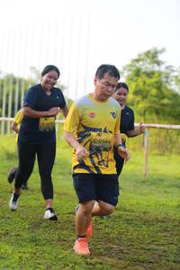 BIB: 1270, 0564
                            <button type="button" onclick="openModal(4968155)" class="btn btn-primary btn-sm float-right btn-popup" data-toggle="modal" data-target=".modal-high-quality">
                        <i class="fas fa-shopping-cart"></i> Add to Cart
                    </button>
                                            <button type="button" onclick="isThisMe(4968155, true)" class="btn btn-success btn-sm float-right btn-popup btn-isme hidden" data-toggle="tooltip" data-placement="bottom" title="นี่คือรูปของคุณใช่ไหม คลิกที่นี่เพื่อเอาเข้าอัลบั้ม">
                        <i class="fas fa-plus"></i> Add to album
                    </button>
                    <button type="button" onclick="isThisMe(4968155, false)" class="btn btn-warning btn-sm float-right btn-popup btn-isnotme hidden">
                        <i class="fas fa-ban"></i> Remove from album
                    </button>