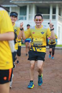 BIB: 0220
                            <button type="button" onclick="openModal(4956668)" class="btn btn-primary btn-sm float-right btn-popup" data-toggle="modal" data-target=".modal-high-quality">
                        <i class="fas fa-shopping-cart"></i> Add to Cart
                    </button>
                                            <button type="button" onclick="isThisMe(4956668, true)" class="btn btn-success btn-sm float-right btn-popup btn-isme hidden" data-toggle="tooltip" data-placement="bottom" title="นี่คือรูปของคุณใช่ไหม คลิกที่นี่เพื่อเอาเข้าอัลบั้ม">
                        <i class="fas fa-plus"></i> Add to album
                    </button>
                    <button type="button" onclick="isThisMe(4956668, false)" class="btn btn-warning btn-sm float-right btn-popup btn-isnotme hidden">
                        <i class="fas fa-ban"></i> Remove from album
                    </button>