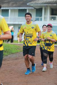 BIB: 0826
                            <button type="button" onclick="openModal(4959654)" class="btn btn-primary btn-sm float-right btn-popup" data-toggle="modal" data-target=".modal-high-quality">
                        <i class="fas fa-shopping-cart"></i> Add to Cart
                    </button>
                                            <button type="button" onclick="isThisMe(4959654, true)" class="btn btn-success btn-sm float-right btn-popup btn-isme hidden" data-toggle="tooltip" data-placement="bottom" title="นี่คือรูปของคุณใช่ไหม คลิกที่นี่เพื่อเอาเข้าอัลบั้ม">
                        <i class="fas fa-plus"></i> Add to album
                    </button>
                    <button type="button" onclick="isThisMe(4959654, false)" class="btn btn-warning btn-sm float-right btn-popup btn-isnotme hidden">
                        <i class="fas fa-ban"></i> Remove from album
                    </button>