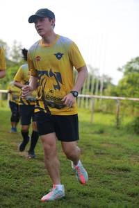 BIB: 099
                            <button type="button" onclick="openModal(4969310)" class="btn btn-primary btn-sm float-right btn-popup" data-toggle="modal" data-target=".modal-high-quality">
                        <i class="fas fa-shopping-cart"></i> Add to Cart
                    </button>
                                            <button type="button" onclick="isThisMe(4969310, true)" class="btn btn-success btn-sm float-right btn-popup btn-isme hidden" data-toggle="tooltip" data-placement="bottom" title="นี่คือรูปของคุณใช่ไหม คลิกที่นี่เพื่อเอาเข้าอัลบั้ม">
                        <i class="fas fa-plus"></i> Add to album
                    </button>
                    <button type="button" onclick="isThisMe(4969310, false)" class="btn btn-warning btn-sm float-right btn-popup btn-isnotme hidden">
                        <i class="fas fa-ban"></i> Remove from album
                    </button>