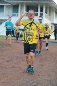 BIB: 1048
                            <button type="button" onclick="openModal(4938892)" class="btn btn-primary btn-sm float-right btn-popup" data-toggle="modal" data-target=".modal-high-quality">
                        <i class="fas fa-shopping-cart"></i> Add to Cart
                    </button>
                                            <button type="button" onclick="isThisMe(4938892, true)" class="btn btn-success btn-sm float-right btn-popup btn-isme hidden" data-toggle="tooltip" data-placement="bottom" title="นี่คือรูปของคุณใช่ไหม คลิกที่นี่เพื่อเอาเข้าอัลบั้ม">
                        <i class="fas fa-plus"></i> Add to album
                    </button>
                    <button type="button" onclick="isThisMe(4938892, false)" class="btn btn-warning btn-sm float-right btn-popup btn-isnotme hidden">
                        <i class="fas fa-ban"></i> Remove from album
                    </button>