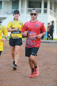 BIB: 1186, 0144
                            <button type="button" onclick="openModal(4955984)" class="btn btn-primary btn-sm float-right btn-popup" data-toggle="modal" data-target=".modal-high-quality">
                        <i class="fas fa-shopping-cart"></i> Add to Cart
                    </button>
                                            <button type="button" onclick="isThisMe(4955984, true)" class="btn btn-success btn-sm float-right btn-popup btn-isme hidden" data-toggle="tooltip" data-placement="bottom" title="นี่คือรูปของคุณใช่ไหม คลิกที่นี่เพื่อเอาเข้าอัลบั้ม">
                        <i class="fas fa-plus"></i> Add to album
                    </button>
                    <button type="button" onclick="isThisMe(4955984, false)" class="btn btn-warning btn-sm float-right btn-popup btn-isnotme hidden">
                        <i class="fas fa-ban"></i> Remove from album
                    </button>