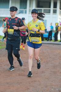 BIB: 1314, 0023
                            <button type="button" onclick="openModal(4939276)" class="btn btn-primary btn-sm float-right btn-popup" data-toggle="modal" data-target=".modal-high-quality">
                        <i class="fas fa-shopping-cart"></i> Add to Cart
                    </button>
                                            <button type="button" onclick="isThisMe(4939276, true)" class="btn btn-success btn-sm float-right btn-popup btn-isme hidden" data-toggle="tooltip" data-placement="bottom" title="นี่คือรูปของคุณใช่ไหม คลิกที่นี่เพื่อเอาเข้าอัลบั้ม">
                        <i class="fas fa-plus"></i> Add to album
                    </button>
                    <button type="button" onclick="isThisMe(4939276, false)" class="btn btn-warning btn-sm float-right btn-popup btn-isnotme hidden">
                        <i class="fas fa-ban"></i> Remove from album
                    </button>