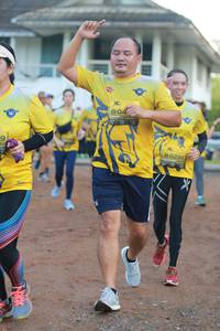 BIB: 0291
                            <button type="button" onclick="openModal(4950008)" class="btn btn-primary btn-sm float-right btn-popup" data-toggle="modal" data-target=".modal-high-quality">
                        <i class="fas fa-shopping-cart"></i> Add to Cart
                    </button>
                                            <button type="button" onclick="isThisMe(4950008, true)" class="btn btn-success btn-sm float-right btn-popup btn-isme hidden" data-toggle="tooltip" data-placement="bottom" title="นี่คือรูปของคุณใช่ไหม คลิกที่นี่เพื่อเอาเข้าอัลบั้ม">
                        <i class="fas fa-plus"></i> Add to album
                    </button>
                    <button type="button" onclick="isThisMe(4950008, false)" class="btn btn-warning btn-sm float-right btn-popup btn-isnotme hidden">
                        <i class="fas fa-ban"></i> Remove from album
                    </button>