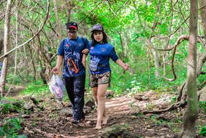 BIB: 0422
                            <button type="button" onclick="openModal(5150122)" class="btn btn-primary btn-sm float-right btn-popup" data-toggle="modal" data-target=".modal-high-quality">
                        <i class="fas fa-shopping-cart"></i> Add to Cart
                    </button>
                                            <button type="button" onclick="isThisMe(5150122, true)" class="btn btn-success btn-sm float-right btn-popup btn-isme hidden" data-toggle="tooltip" data-placement="bottom" title="นี่คือรูปของคุณใช่ไหม คลิกที่นี่เพื่อเอาเข้าอัลบั้ม">
                        <i class="fas fa-plus"></i> Add to album
                    </button>
                    <button type="button" onclick="isThisMe(5150122, false)" class="btn btn-warning btn-sm float-right btn-popup btn-isnotme hidden">
                        <i class="fas fa-ban"></i> Remove from album
                    </button>