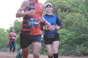 BIB: 0188
                            <button type="button" onclick="openModal(5154546)" class="btn btn-primary btn-sm float-right btn-popup" data-toggle="modal" data-target=".modal-high-quality">
                        <i class="fas fa-shopping-cart"></i> Add to Cart
                    </button>
                                            <button type="button" onclick="isThisMe(5154546, true)" class="btn btn-success btn-sm float-right btn-popup btn-isme hidden" data-toggle="tooltip" data-placement="bottom" title="นี่คือรูปของคุณใช่ไหม คลิกที่นี่เพื่อเอาเข้าอัลบั้ม">
                        <i class="fas fa-plus"></i> Add to album
                    </button>
                    <button type="button" onclick="isThisMe(5154546, false)" class="btn btn-warning btn-sm float-right btn-popup btn-isnotme hidden">
                        <i class="fas fa-ban"></i> Remove from album
                    </button>