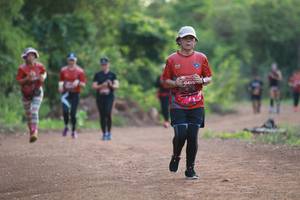 BIB: 0415
                            <button type="button" onclick="openModal(5151571)" class="btn btn-primary btn-sm float-right btn-popup" data-toggle="modal" data-target=".modal-high-quality">
                        <i class="fas fa-shopping-cart"></i> Add to Cart
                    </button>
                                            <button type="button" onclick="isThisMe(5151571, true)" class="btn btn-success btn-sm float-right btn-popup btn-isme hidden" data-toggle="tooltip" data-placement="bottom" title="นี่คือรูปของคุณใช่ไหม คลิกที่นี่เพื่อเอาเข้าอัลบั้ม">
                        <i class="fas fa-plus"></i> Add to album
                    </button>
                    <button type="button" onclick="isThisMe(5151571, false)" class="btn btn-warning btn-sm float-right btn-popup btn-isnotme hidden">
                        <i class="fas fa-ban"></i> Remove from album
                    </button>