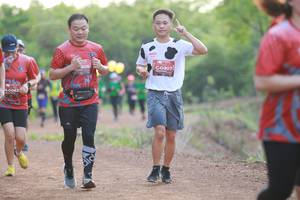 BIB: 405, 04071, 0063
                            <button type="button" onclick="openModal(5118461)" class="btn btn-primary btn-sm float-right btn-popup" data-toggle="modal" data-target=".modal-high-quality">
                        <i class="fas fa-shopping-cart"></i> Add to Cart
                    </button>
                                            <button type="button" onclick="isThisMe(5118461, true)" class="btn btn-success btn-sm float-right btn-popup btn-isme hidden" data-toggle="tooltip" data-placement="bottom" title="นี่คือรูปของคุณใช่ไหม คลิกที่นี่เพื่อเอาเข้าอัลบั้ม">
                        <i class="fas fa-plus"></i> Add to album
                    </button>
                    <button type="button" onclick="isThisMe(5118461, false)" class="btn btn-warning btn-sm float-right btn-popup btn-isnotme hidden">
                        <i class="fas fa-ban"></i> Remove from album
                    </button>