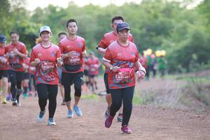 BIB: 270, 0273, 0142
                            <button type="button" onclick="openModal(5118015)" class="btn btn-primary btn-sm float-right btn-popup" data-toggle="modal" data-target=".modal-high-quality">
                        <i class="fas fa-shopping-cart"></i> Add to Cart
                    </button>
                                            <button type="button" onclick="isThisMe(5118015, true)" class="btn btn-success btn-sm float-right btn-popup btn-isme hidden" data-toggle="tooltip" data-placement="bottom" title="นี่คือรูปของคุณใช่ไหม คลิกที่นี่เพื่อเอาเข้าอัลบั้ม">
                        <i class="fas fa-plus"></i> Add to album
                    </button>
                    <button type="button" onclick="isThisMe(5118015, false)" class="btn btn-warning btn-sm float-right btn-popup btn-isnotme hidden">
                        <i class="fas fa-ban"></i> Remove from album
                    </button>