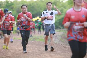 BIB: 0407, 0405, 0063
                            <button type="button" onclick="openModal(5118337)" class="btn btn-primary btn-sm float-right btn-popup" data-toggle="modal" data-target=".modal-high-quality">
                        <i class="fas fa-shopping-cart"></i> Add to Cart
                    </button>
                                            <button type="button" onclick="isThisMe(5118337, true)" class="btn btn-success btn-sm float-right btn-popup btn-isme hidden" data-toggle="tooltip" data-placement="bottom" title="นี่คือรูปของคุณใช่ไหม คลิกที่นี่เพื่อเอาเข้าอัลบั้ม">
                        <i class="fas fa-plus"></i> Add to album
                    </button>
                    <button type="button" onclick="isThisMe(5118337, false)" class="btn btn-warning btn-sm float-right btn-popup btn-isnotme hidden">
                        <i class="fas fa-ban"></i> Remove from album
                    </button>