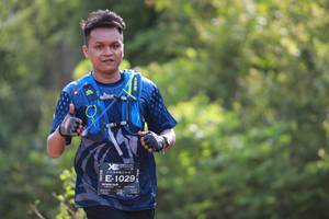 BIB: 1029
                            <button type="button" onclick="openModal(5210165)" class="btn btn-primary btn-sm float-right btn-popup" data-toggle="modal" data-target=".modal-high-quality">
                        <i class="fas fa-shopping-cart"></i> Add to Cart
                    </button>
                                            <button type="button" onclick="isThisMe(5210165, true)" class="btn btn-success btn-sm float-right btn-popup btn-isme hidden" data-toggle="tooltip" data-placement="bottom" title="นี่คือรูปของคุณใช่ไหม คลิกที่นี่เพื่อเอาเข้าอัลบั้ม">
                        <i class="fas fa-plus"></i> Add to album
                    </button>
                    <button type="button" onclick="isThisMe(5210165, false)" class="btn btn-warning btn-sm float-right btn-popup btn-isnotme hidden">
                        <i class="fas fa-ban"></i> Remove from album
                    </button>