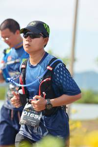 BIB: 0165
                            <button type="button" onclick="openModal(5240971)" class="btn btn-primary btn-sm float-right btn-popup" data-toggle="modal" data-target=".modal-high-quality">
                        <i class="fas fa-shopping-cart"></i> Add to Cart
                    </button>
                                            <button type="button" onclick="isThisMe(5240971, true)" class="btn btn-success btn-sm float-right btn-popup btn-isme hidden" data-toggle="tooltip" data-placement="bottom" title="นี่คือรูปของคุณใช่ไหม คลิกที่นี่เพื่อเอาเข้าอัลบั้ม">
                        <i class="fas fa-plus"></i> Add to album
                    </button>
                    <button type="button" onclick="isThisMe(5240971, false)" class="btn btn-warning btn-sm float-right btn-popup btn-isnotme hidden">
                        <i class="fas fa-ban"></i> Remove from album
                    </button>