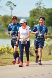 BIB: 1002, 0661
                            <button type="button" onclick="openModal(5225525)" class="btn btn-primary btn-sm float-right btn-popup" data-toggle="modal" data-target=".modal-high-quality">
                        <i class="fas fa-shopping-cart"></i> Add to Cart
                    </button>
                                            <button type="button" onclick="isThisMe(5225525, true)" class="btn btn-success btn-sm float-right btn-popup btn-isme hidden" data-toggle="tooltip" data-placement="bottom" title="นี่คือรูปของคุณใช่ไหม คลิกที่นี่เพื่อเอาเข้าอัลบั้ม">
                        <i class="fas fa-plus"></i> Add to album
                    </button>
                    <button type="button" onclick="isThisMe(5225525, false)" class="btn btn-warning btn-sm float-right btn-popup btn-isnotme hidden">
                        <i class="fas fa-ban"></i> Remove from album
                    </button>