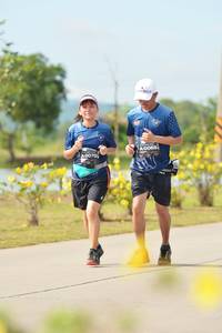 BIB: 0068, 0070
                            <button type="button" onclick="openModal(5240934)" class="btn btn-primary btn-sm float-right btn-popup" data-toggle="modal" data-target=".modal-high-quality">
                        <i class="fas fa-shopping-cart"></i> Add to Cart
                    </button>
                                            <button type="button" onclick="isThisMe(5240934, true)" class="btn btn-success btn-sm float-right btn-popup btn-isme hidden" data-toggle="tooltip" data-placement="bottom" title="นี่คือรูปของคุณใช่ไหม คลิกที่นี่เพื่อเอาเข้าอัลบั้ม">
                        <i class="fas fa-plus"></i> Add to album
                    </button>
                    <button type="button" onclick="isThisMe(5240934, false)" class="btn btn-warning btn-sm float-right btn-popup btn-isnotme hidden">
                        <i class="fas fa-ban"></i> Remove from album
                    </button>