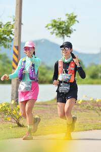 BIB: 0445, 0395, 525
                            <button type="button" onclick="openModal(5240878)" class="btn btn-primary btn-sm float-right btn-popup" data-toggle="modal" data-target=".modal-high-quality">
                        <i class="fas fa-shopping-cart"></i> Add to Cart
                    </button>
                                            <button type="button" onclick="isThisMe(5240878, true)" class="btn btn-success btn-sm float-right btn-popup btn-isme hidden" data-toggle="tooltip" data-placement="bottom" title="นี่คือรูปของคุณใช่ไหม คลิกที่นี่เพื่อเอาเข้าอัลบั้ม">
                        <i class="fas fa-plus"></i> Add to album
                    </button>
                    <button type="button" onclick="isThisMe(5240878, false)" class="btn btn-warning btn-sm float-right btn-popup btn-isnotme hidden">
                        <i class="fas fa-ban"></i> Remove from album
                    </button>