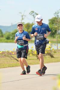 BIB: 068, 00701
                            <button type="button" onclick="openModal(5240946)" class="btn btn-primary btn-sm float-right btn-popup" data-toggle="modal" data-target=".modal-high-quality">
                        <i class="fas fa-shopping-cart"></i> Add to Cart
                    </button>
                                            <button type="button" onclick="isThisMe(5240946, true)" class="btn btn-success btn-sm float-right btn-popup btn-isme hidden" data-toggle="tooltip" data-placement="bottom" title="นี่คือรูปของคุณใช่ไหม คลิกที่นี่เพื่อเอาเข้าอัลบั้ม">
                        <i class="fas fa-plus"></i> Add to album
                    </button>
                    <button type="button" onclick="isThisMe(5240946, false)" class="btn btn-warning btn-sm float-right btn-popup btn-isnotme hidden">
                        <i class="fas fa-ban"></i> Remove from album
                    </button>