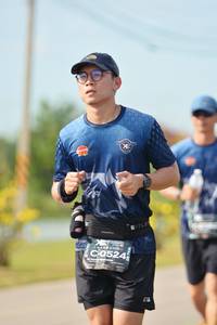 BIB: 0524
                            <button type="button" onclick="openModal(5208758)" class="btn btn-primary btn-sm float-right btn-popup" data-toggle="modal" data-target=".modal-high-quality">
                        <i class="fas fa-shopping-cart"></i> Add to Cart
                    </button>
                                            <button type="button" onclick="isThisMe(5208758, true)" class="btn btn-success btn-sm float-right btn-popup btn-isme hidden" data-toggle="tooltip" data-placement="bottom" title="นี่คือรูปของคุณใช่ไหม คลิกที่นี่เพื่อเอาเข้าอัลบั้ม">
                        <i class="fas fa-plus"></i> Add to album
                    </button>
                    <button type="button" onclick="isThisMe(5208758, false)" class="btn btn-warning btn-sm float-right btn-popup btn-isnotme hidden">
                        <i class="fas fa-ban"></i> Remove from album
                    </button>