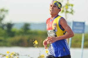 BIB: 1027
                            <button type="button" onclick="openModal(5210953)" class="btn btn-primary btn-sm float-right btn-popup" data-toggle="modal" data-target=".modal-high-quality">
                        <i class="fas fa-shopping-cart"></i> Add to Cart
                    </button>
                                            <button type="button" onclick="isThisMe(5210953, true)" class="btn btn-success btn-sm float-right btn-popup btn-isme hidden" data-toggle="tooltip" data-placement="bottom" title="นี่คือรูปของคุณใช่ไหม คลิกที่นี่เพื่อเอาเข้าอัลบั้ม">
                        <i class="fas fa-plus"></i> Add to album
                    </button>
                    <button type="button" onclick="isThisMe(5210953, false)" class="btn btn-warning btn-sm float-right btn-popup btn-isnotme hidden">
                        <i class="fas fa-ban"></i> Remove from album
                    </button>