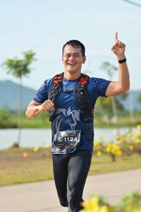 BIB: 1124
                            <button type="button" onclick="openModal(5211529)" class="btn btn-primary btn-sm float-right btn-popup" data-toggle="modal" data-target=".modal-high-quality">
                        <i class="fas fa-shopping-cart"></i> Add to Cart
                    </button>
                                            <button type="button" onclick="isThisMe(5211529, true)" class="btn btn-success btn-sm float-right btn-popup btn-isme hidden" data-toggle="tooltip" data-placement="bottom" title="นี่คือรูปของคุณใช่ไหม คลิกที่นี่เพื่อเอาเข้าอัลบั้ม">
                        <i class="fas fa-plus"></i> Add to album
                    </button>
                    <button type="button" onclick="isThisMe(5211529, false)" class="btn btn-warning btn-sm float-right btn-popup btn-isnotme hidden">
                        <i class="fas fa-ban"></i> Remove from album
                    </button>