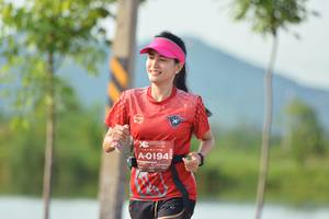 BIB: 0194
                            <button type="button" onclick="openModal(5211885)" class="btn btn-primary btn-sm float-right btn-popup" data-toggle="modal" data-target=".modal-high-quality">
                        <i class="fas fa-shopping-cart"></i> Add to Cart
                    </button>
                                            <button type="button" onclick="isThisMe(5211885, true)" class="btn btn-success btn-sm float-right btn-popup btn-isme hidden" data-toggle="tooltip" data-placement="bottom" title="นี่คือรูปของคุณใช่ไหม คลิกที่นี่เพื่อเอาเข้าอัลบั้ม">
                        <i class="fas fa-plus"></i> Add to album
                    </button>
                    <button type="button" onclick="isThisMe(5211885, false)" class="btn btn-warning btn-sm float-right btn-popup btn-isnotme hidden">
                        <i class="fas fa-ban"></i> Remove from album
                    </button>
