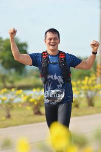 BIB: 1124
                            <button type="button" onclick="openModal(5211490)" class="btn btn-primary btn-sm float-right btn-popup" data-toggle="modal" data-target=".modal-high-quality">
                        <i class="fas fa-shopping-cart"></i> Add to Cart
                    </button>
                                            <button type="button" onclick="isThisMe(5211490, true)" class="btn btn-success btn-sm float-right btn-popup btn-isme hidden" data-toggle="tooltip" data-placement="bottom" title="นี่คือรูปของคุณใช่ไหม คลิกที่นี่เพื่อเอาเข้าอัลบั้ม">
                        <i class="fas fa-plus"></i> Add to album
                    </button>
                    <button type="button" onclick="isThisMe(5211490, false)" class="btn btn-warning btn-sm float-right btn-popup btn-isnotme hidden">
                        <i class="fas fa-ban"></i> Remove from album
                    </button>