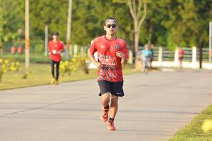 BIB: 0144
                            <button type="button" onclick="openModal(5165668)" class="btn btn-primary btn-sm float-right btn-popup" data-toggle="modal" data-target=".modal-high-quality">
                        <i class="fas fa-shopping-cart"></i> Add to Cart
                    </button>
                                            <button type="button" onclick="isThisMe(5165668, true)" class="btn btn-success btn-sm float-right btn-popup btn-isme hidden" data-toggle="tooltip" data-placement="bottom" title="นี่คือรูปของคุณใช่ไหม คลิกที่นี่เพื่อเอาเข้าอัลบั้ม">
                        <i class="fas fa-plus"></i> Add to album
                    </button>
                    <button type="button" onclick="isThisMe(5165668, false)" class="btn btn-warning btn-sm float-right btn-popup btn-isnotme hidden">
                        <i class="fas fa-ban"></i> Remove from album
                    </button>