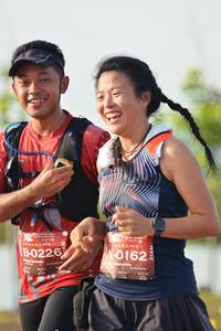 BIB: 0226, 162
                            <button type="button" onclick="openModal(5158123)" class="btn btn-primary btn-sm float-right btn-popup" data-toggle="modal" data-target=".modal-high-quality">
                        <i class="fas fa-shopping-cart"></i> Add to Cart
                    </button>
                                            <button type="button" onclick="isThisMe(5158123, true)" class="btn btn-success btn-sm float-right btn-popup btn-isme hidden" data-toggle="tooltip" data-placement="bottom" title="นี่คือรูปของคุณใช่ไหม คลิกที่นี่เพื่อเอาเข้าอัลบั้ม">
                        <i class="fas fa-plus"></i> Add to album
                    </button>
                    <button type="button" onclick="isThisMe(5158123, false)" class="btn btn-warning btn-sm float-right btn-popup btn-isnotme hidden">
                        <i class="fas fa-ban"></i> Remove from album
                    </button>