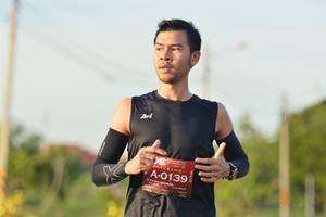 BIB: 0139
                            <button type="button" onclick="openModal(5164871)" class="btn btn-primary btn-sm float-right btn-popup" data-toggle="modal" data-target=".modal-high-quality">
                        <i class="fas fa-shopping-cart"></i> Add to Cart
                    </button>
                                            <button type="button" onclick="isThisMe(5164871, true)" class="btn btn-success btn-sm float-right btn-popup btn-isme hidden" data-toggle="tooltip" data-placement="bottom" title="นี่คือรูปของคุณใช่ไหม คลิกที่นี่เพื่อเอาเข้าอัลบั้ม">
                        <i class="fas fa-plus"></i> Add to album
                    </button>
                    <button type="button" onclick="isThisMe(5164871, false)" class="btn btn-warning btn-sm float-right btn-popup btn-isnotme hidden">
                        <i class="fas fa-ban"></i> Remove from album
                    </button>