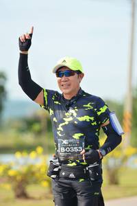 BIB: 0353
                            <button type="button" onclick="openModal(5210679)" class="btn btn-primary btn-sm float-right btn-popup" data-toggle="modal" data-target=".modal-high-quality">
                        <i class="fas fa-shopping-cart"></i> Add to Cart
                    </button>
                                            <button type="button" onclick="isThisMe(5210679, true)" class="btn btn-success btn-sm float-right btn-popup btn-isme hidden" data-toggle="tooltip" data-placement="bottom" title="นี่คือรูปของคุณใช่ไหม คลิกที่นี่เพื่อเอาเข้าอัลบั้ม">
                        <i class="fas fa-plus"></i> Add to album
                    </button>
                    <button type="button" onclick="isThisMe(5210679, false)" class="btn btn-warning btn-sm float-right btn-popup btn-isnotme hidden">
                        <i class="fas fa-ban"></i> Remove from album
                    </button>