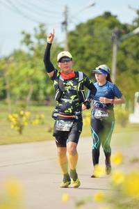 BIB: 483, 0352
                            <button type="button" onclick="openModal(5210686)" class="btn btn-primary btn-sm float-right btn-popup" data-toggle="modal" data-target=".modal-high-quality">
                        <i class="fas fa-shopping-cart"></i> Add to Cart
                    </button>
                                            <button type="button" onclick="isThisMe(5210686, true)" class="btn btn-success btn-sm float-right btn-popup btn-isme hidden" data-toggle="tooltip" data-placement="bottom" title="นี่คือรูปของคุณใช่ไหม คลิกที่นี่เพื่อเอาเข้าอัลบั้ม">
                        <i class="fas fa-plus"></i> Add to album
                    </button>
                    <button type="button" onclick="isThisMe(5210686, false)" class="btn btn-warning btn-sm float-right btn-popup btn-isnotme hidden">
                        <i class="fas fa-ban"></i> Remove from album
                    </button>