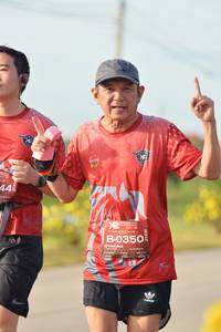 BIB: 0350
                            <button type="button" onclick="openModal(5168265)" class="btn btn-primary btn-sm float-right btn-popup" data-toggle="modal" data-target=".modal-high-quality">
                        <i class="fas fa-shopping-cart"></i> Add to Cart
                    </button>
                                            <button type="button" onclick="isThisMe(5168265, true)" class="btn btn-success btn-sm float-right btn-popup btn-isme hidden" data-toggle="tooltip" data-placement="bottom" title="นี่คือรูปของคุณใช่ไหม คลิกที่นี่เพื่อเอาเข้าอัลบั้ม">
                        <i class="fas fa-plus"></i> Add to album
                    </button>
                    <button type="button" onclick="isThisMe(5168265, false)" class="btn btn-warning btn-sm float-right btn-popup btn-isnotme hidden">
                        <i class="fas fa-ban"></i> Remove from album
                    </button>