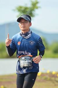 BIB: 0408
                            <button type="button" onclick="openModal(5210537)" class="btn btn-primary btn-sm float-right btn-popup" data-toggle="modal" data-target=".modal-high-quality">
                        <i class="fas fa-shopping-cart"></i> Add to Cart
                    </button>
                                            <button type="button" onclick="isThisMe(5210537, true)" class="btn btn-success btn-sm float-right btn-popup btn-isme hidden" data-toggle="tooltip" data-placement="bottom" title="นี่คือรูปของคุณใช่ไหม คลิกที่นี่เพื่อเอาเข้าอัลบั้ม">
                        <i class="fas fa-plus"></i> Add to album
                    </button>
                    <button type="button" onclick="isThisMe(5210537, false)" class="btn btn-warning btn-sm float-right btn-popup btn-isnotme hidden">
                        <i class="fas fa-ban"></i> Remove from album
                    </button>