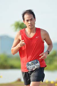 BIB: 0930
                            <button type="button" onclick="openModal(5194407)" class="btn btn-primary btn-sm float-right btn-popup" data-toggle="modal" data-target=".modal-high-quality">
                        <i class="fas fa-shopping-cart"></i> Add to Cart
                    </button>
                                            <button type="button" onclick="isThisMe(5194407, true)" class="btn btn-success btn-sm float-right btn-popup btn-isme hidden" data-toggle="tooltip" data-placement="bottom" title="นี่คือรูปของคุณใช่ไหม คลิกที่นี่เพื่อเอาเข้าอัลบั้ม">
                        <i class="fas fa-plus"></i> Add to album
                    </button>
                    <button type="button" onclick="isThisMe(5194407, false)" class="btn btn-warning btn-sm float-right btn-popup btn-isnotme hidden">
                        <i class="fas fa-ban"></i> Remove from album
                    </button>