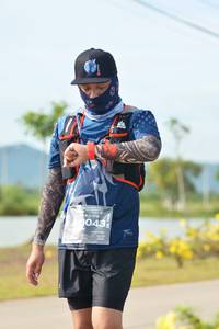 BIB: 043
                            <button type="button" onclick="openModal(5210584)" class="btn btn-primary btn-sm float-right btn-popup" data-toggle="modal" data-target=".modal-high-quality">
                        <i class="fas fa-shopping-cart"></i> Add to Cart
                    </button>
                                            <button type="button" onclick="isThisMe(5210584, true)" class="btn btn-success btn-sm float-right btn-popup btn-isme hidden" data-toggle="tooltip" data-placement="bottom" title="นี่คือรูปของคุณใช่ไหม คลิกที่นี่เพื่อเอาเข้าอัลบั้ม">
                        <i class="fas fa-plus"></i> Add to album
                    </button>
                    <button type="button" onclick="isThisMe(5210584, false)" class="btn btn-warning btn-sm float-right btn-popup btn-isnotme hidden">
                        <i class="fas fa-ban"></i> Remove from album
                    </button>